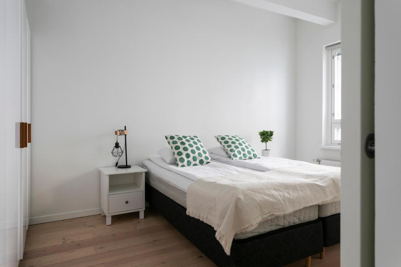 2Ndhomes Loft Apartment With Spa & Balcony By The White Church เฮลซิงกิ ภายนอก รูปภาพ